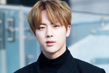 20 foto bukti kalau Jin 'BTS' cocok dapat sebutan worldwide handsome. 