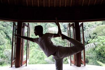 Mengapa Yoga Bisa Membantu Mengatasi Stres?