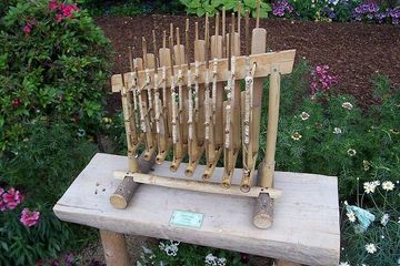 Musik Angklung Digelar di Seantero Kota Bandung