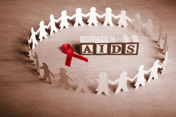 Stigma bahwa Pengidap HIV/AIDS Pendosa Itu Salah Besar