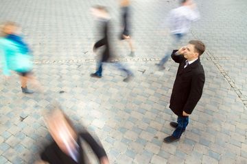 Apa Efek Pemakaian Telepon Pintar Terhadap Tubuh Kita?