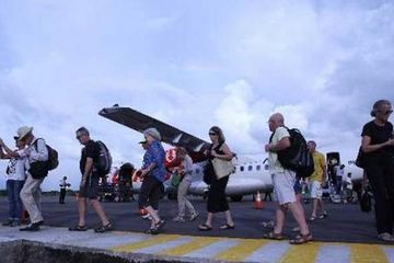 Kebijakan Bebas Visa Butuh Evaluasi
