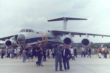 Pesawat Canggih Warisan Uni Soviet Ini Membantu Pencarian MH370