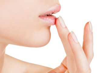 5 Tips Jitu Atasi Bibir Kering dan Pecah-pecah Saat Cuaca Dingin