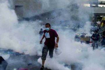 Bentrok Warnai Demonstrasi di Hong Kong