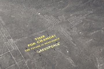Greenpeace &lt;i&gt;Mencoreti&lt;/i&gt; Situs Bersejarah Nazca di Peru