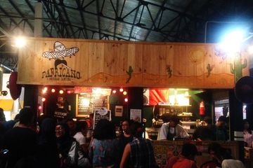 10 Jajanan Pasar Santa yang Wajib Dicoba
