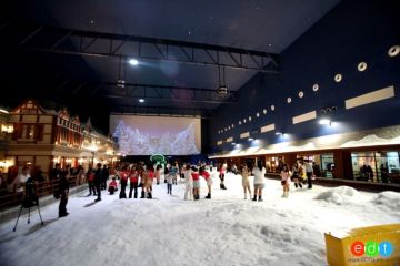 Taman Bermain Snow Town dibuka Di Thailand