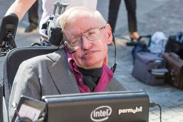 Stephen Hawking Berkata Punya Cara Melarikan Diri dari Lubang Hitam