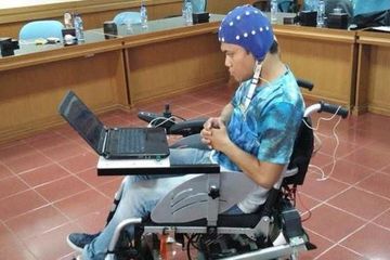 Tiga Pria Lumpuh Mampu Berjalan Lagi Setelah Implan Elektroda
