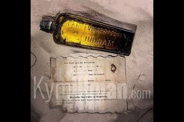 Pesan dalam Botol Tertua di Dunia Ditemukan di Pantai Barat Australia