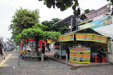 Pedagang Lesehan Malioboro Raup Rp 5 Miliar