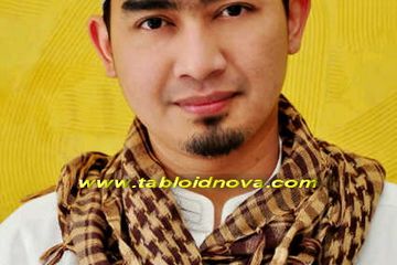 Ustad Solmed Terbang ke Madinah