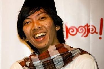 Nico Wijaya Terima Microsoft Bloggership 2010