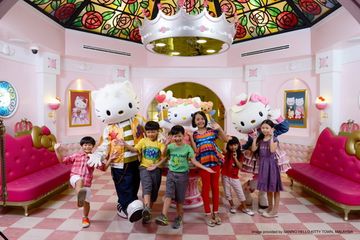 Rekreasi Anak Sanrio Hello Kitty Town