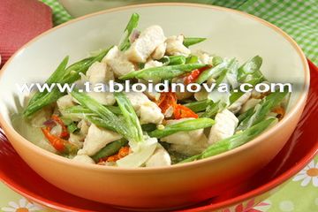 Ayam Kuah Santan Hijau