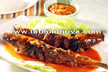 Lele Saus Padang