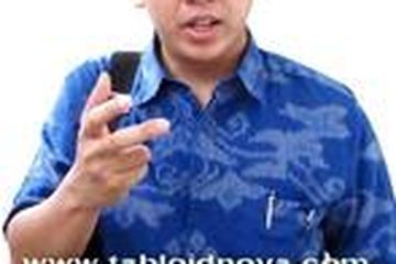 Ditinggal Pengacara Novi Kelimpungan