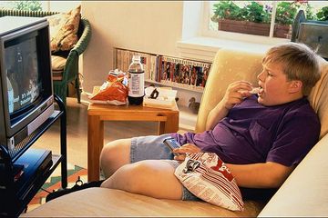 Tak Ingin Anak Obesitas Matikan TV