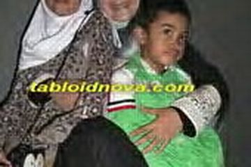 Pipik Dian Irawati Terpaksa Mengemis