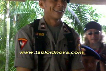 Briptu Norman Kamaru Gugup Ditatap Luna Maya