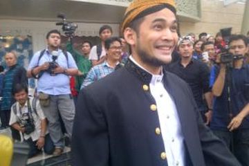 Teuku Wisnu Terharu Saksikan Pernikahan Dude Harlino dan Alyssa Soebandono