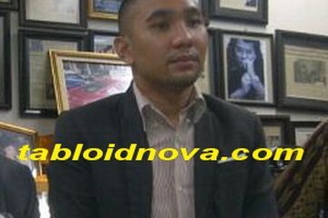 Enji Ancam Laporkan Ayu Ting Ting ke Polisi