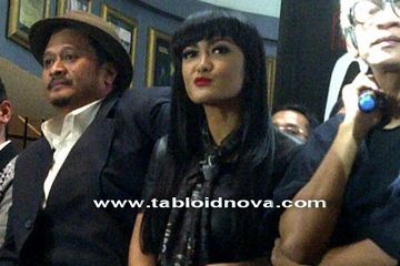 Wow! Julia Perez Dipuji Ria Irawan