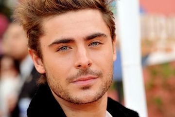 Rahang Zac Efron Patah
