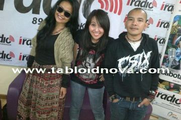 Cara Band Kotak Dekatkan Diri Dengan Penggemar