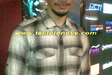 Donny Alamsyah Dambakan Peran Gay