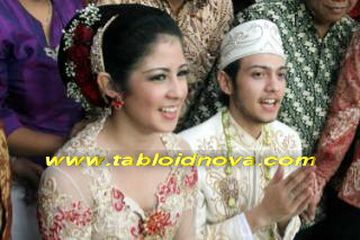 Risty Tagor Tempati Ruang Bersalin Mewah