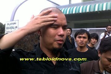 Ahmad Dhani Dituding Rekayasa Bom Buku