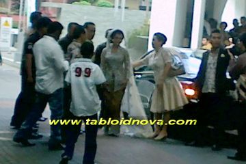 KD Gunakan Mercy Kerabatnya Berjalan Kaki