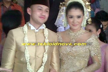 Marcella Zalianty Terima Logam Mulia Ananda Mikola