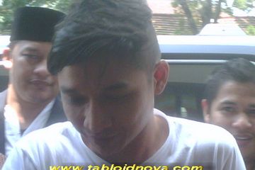Pasha Lamar Delia Dengan Kawalan Polisi
