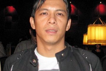 Ariel Diadili di Bandung