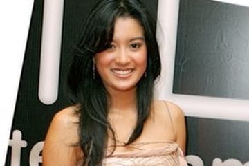 Mercella Tersandung Lastri Distop
