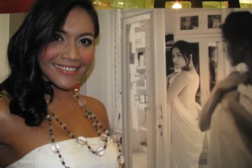 Denada ketika menghadiri pameran fotografi suaminya, Jerry Aurum, yang bertajuk 'In My Room' beberapa waktu silam.