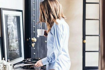 Pria Sangat Suka Melihat Perempuan Memakai 4 Jenis Pakaian Ini!