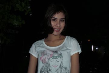 Ditanya Soal Raffi Ahmad-Ayu Ting Ting, Syahnaz: Yang Penting Kita Bahagia!