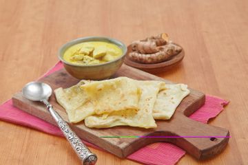 Cara Gampang Bikin Roti Canai dengan Kari Ayam