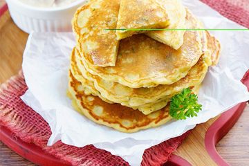 Menu ‘Malas’ Akhir Pekan, Pancake Saus Sosis Jamur