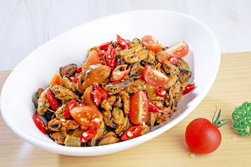 Sedapnya Makan Siang dengan Kerang Tumis Cabai 