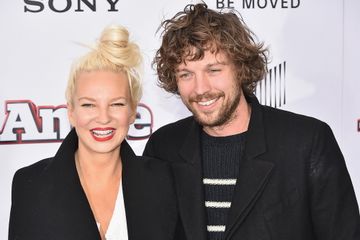 Sia Ajukan Cerai Dari Suami Erik Anders Lang