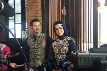 Acara lamaran Fairuz A Rafiq dan Sonny Septian berlangsung sukses