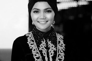 Selain Rina Nose, Berikut Deretan Seleb yang Memutuskan Lepas Hijab, Nomor 3 Alasannya Labil