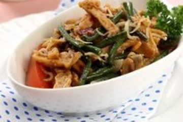KACANG PANJANG TERI PEDAS