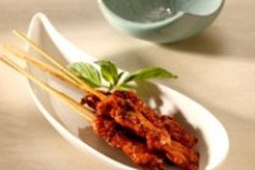 SATE AYAM PEDAS