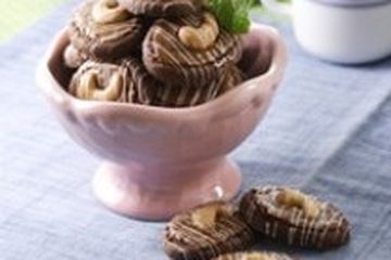 KUE KERING COKELAT BEREMPAH